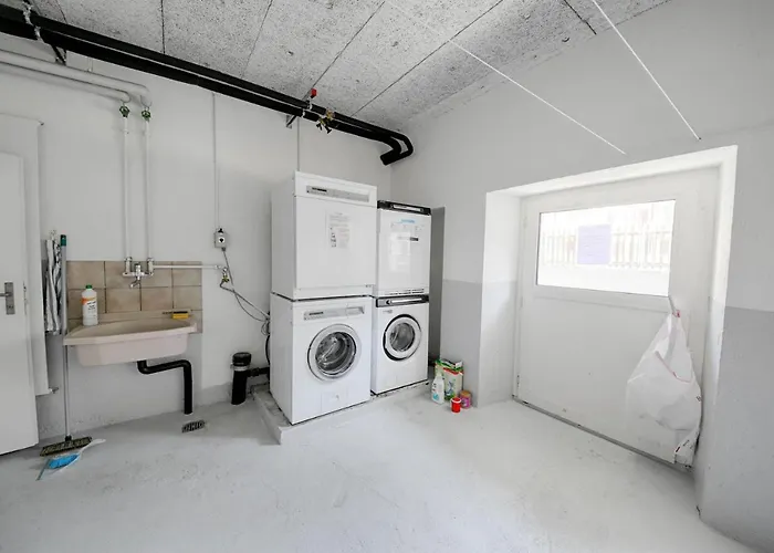 هيت رينتال أورليكون شقة *